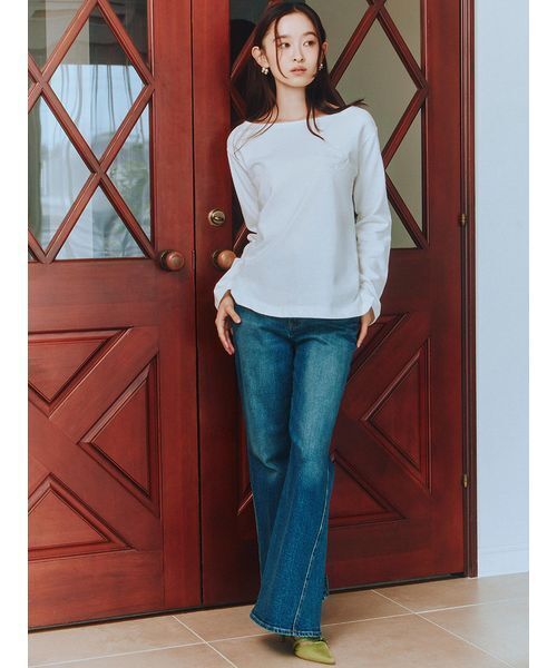 LILY BROWN(リリーブラウン)の「フラワーネームトップス(Tシャツ/カットソー・レディース・ホワイト/ネイビー/ピンク・F)」の5枚目の写真