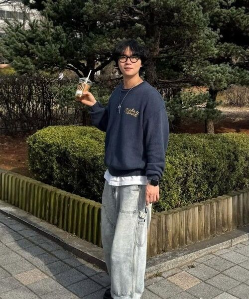 WMC(ダブリューエムシー)の「スローガン刺繍ニット_NAVY(ニット/セーター・メンズ・ネイビー・MEDIUM/LARGE/X-LARGE)」の7枚目の写真