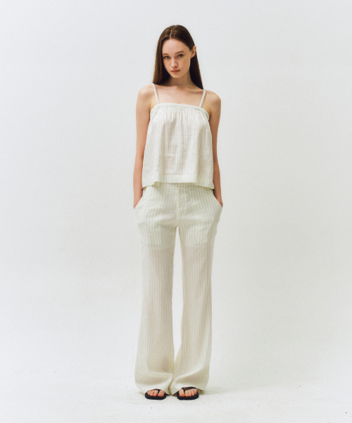 CITTA(シータ)の「リネンピンストライプブーツカットパンツ_CTB550(ホワイト)(スラックス・レディース・ホワイト・SMALL/MEDIUM/LARGE)」の2枚目の写真