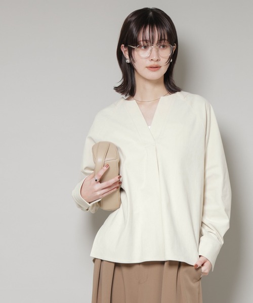 美品 HYKEベージュ 長袖 プルオーバーブラウス 定番 サイズ1 美品 HYKEベージュ 長袖 プルオーバーブラウス 定番 サイズ1