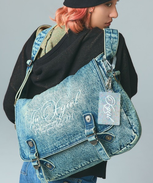 X-girl（エックスガール）の「SCRIPT LOGO RUBBER PASS CASE（パスケース・レディース・マルチ/クリア・ONE SIZE）」の4枚目の写真