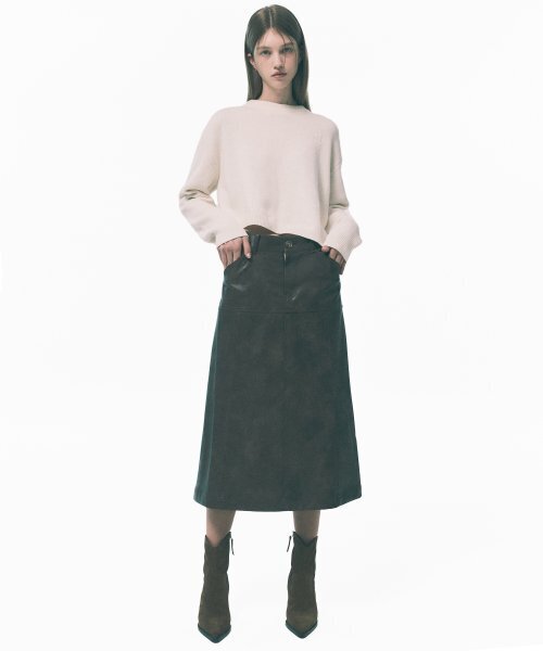 RACLEUR（ラクレール）の「パネルレイヤーロングスカート [LEATHER]（スカート・レディース・その他・SMALL/MEDIUM）」の5枚目の写真