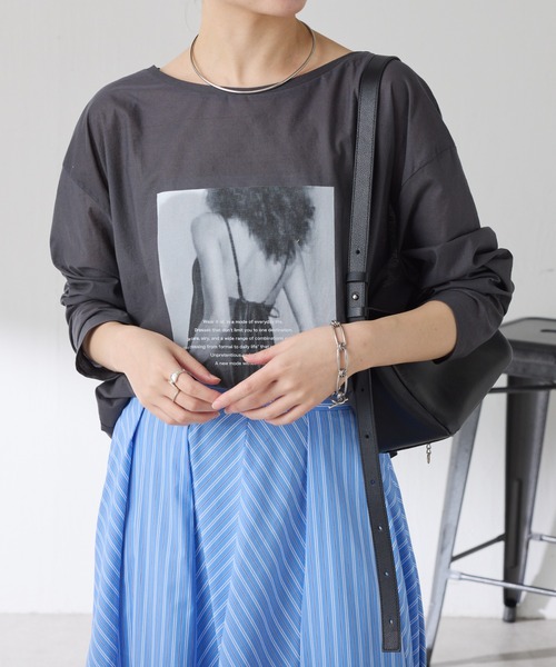 COLLAGE GALLARDAGALANTE（コラージュガリャルダガランテ）の「シアードルマンフォトT（Tシャツ/カットソー・レディース・オフホワイト/チャコールグレー・FREE）」の12枚目の写真