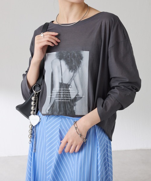 COLLAGE GALLARDAGALANTE（コラージュガリャルダガランテ）の「シアードルマンフォトT（Tシャツ/カットソー・レディース・オフホワイト/チャコールグレー・FREE）」の21枚目の写真