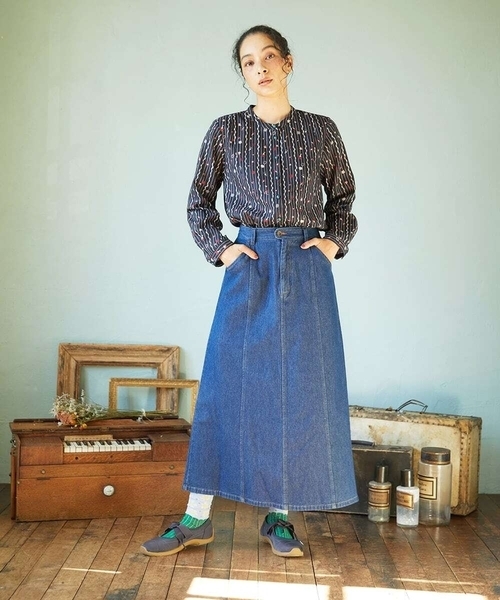 Jocomomola(ホコモモラ)の「Escala de floral プリントブラウス(シャツ/ブラウス・レディース・ネイビー/ベージュ・40)」の5枚目の写真