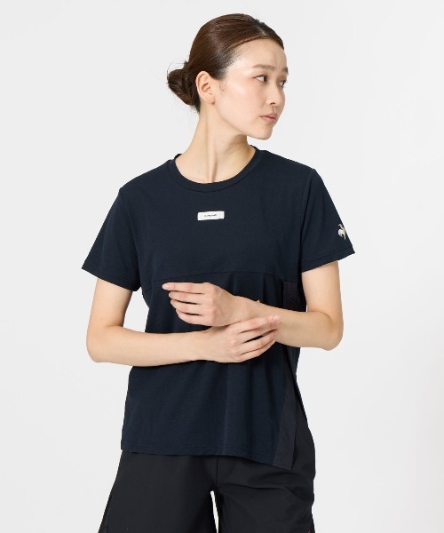 le coq sportif(ルコックスポルティフ)の「【le coq sportif/ルコック】左サイドスリット ヒップカバー半袖Tシャツ【脚長効果/シアー素材/フィットネス】(Tシャツ/カットソー・レディース・ホワイト/ネイビー/ブルー・M/L)」の3枚目の写真