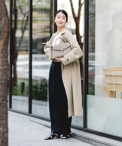 RODE SKO(ロデスコ)の「フラップワンハンドルバッグ(ハンドバッグ・レディース・アイボリー/ブラック/モカ・ONE)」の15枚目の写真