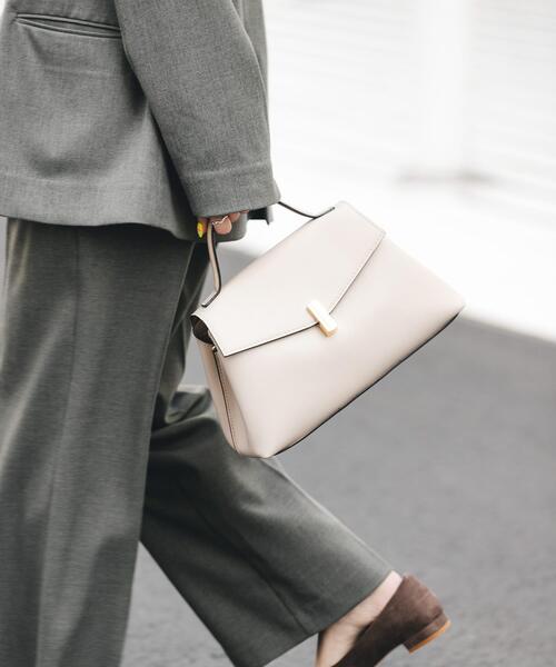 RODE SKO(ロデスコ)の「フラップワンハンドルバッグ(ハンドバッグ・レディース・アイボリー/ブラック/モカ・ONE)」の15枚目の写真