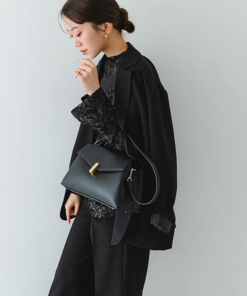 RODE SKO(ロデスコ)の「フラップワンハンドルバッグ(ハンドバッグ・レディース・アイボリー/ブラック/モカ・ONE)」の11枚目の写真