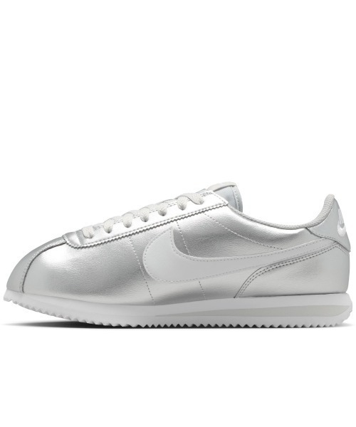 NIKE(ナイキ)の「NIKE Cortez(ナイキ ウィメンズ コルテッツ)(スニーカー・レディース・ブラック系・23cm/25cm/24.5cm/24cm/23.5cm)」の3枚目の写真