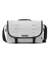 ART MUSHR（アートマッシュール）の「two wave messenger bag (gray)（メッセンジャーバッグ）」