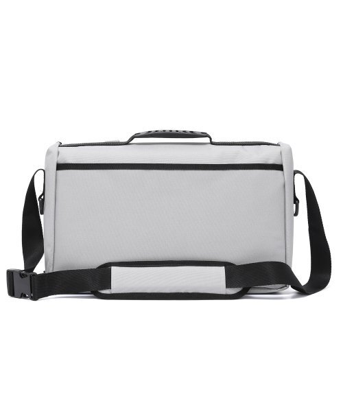 ART MUSHR(アートマッシュール)の「two wave messenger bag (gray)(メッセンジャーバッグ・レディース・その他・FREE)」の4枚目の写真