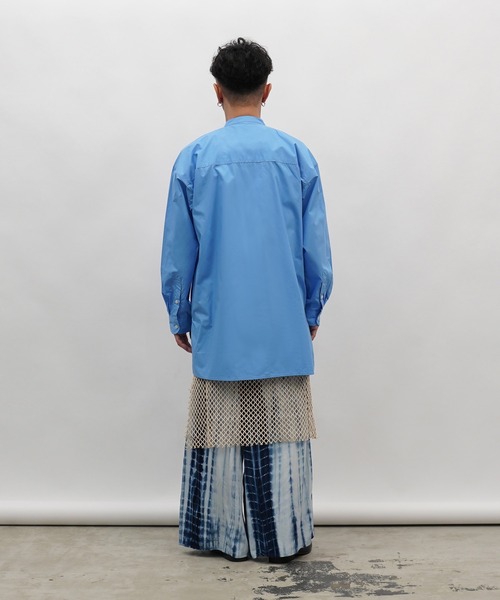 Aphlotus（アプロタス）の「バンドカラー ロングスリーブ オーバーシャツ（シャツ/ブラウス・メンズ・ブルー/ブラック/ホワイト・MEDIUM/SMALL/LARGE）」の10枚目の写真