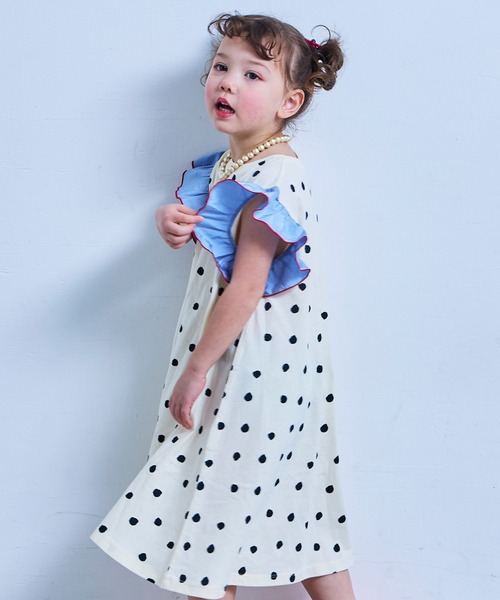 MARKEY'S(マーキーズ)の「サテンフリルショルダーワンピース(ワンピース・キッズ・ブラック系その他/ライトブルー/ホワイト系その他/グリーン系その他・110/100/90/80/130/120/150/140)」の6枚目の写真