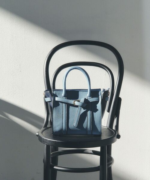 YECCA VECCA（イェッカヴェッカ）の「2wayベルトデザインハンドバッグ（ハンドバッグ・レディース・ベージュ/ブルー/アイボリー・FREE）」の17枚目の写真