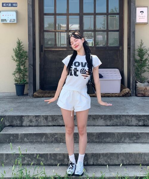 CARGOBROS FOR WOMAN(カーゴブロスフォーウィメン)の「ヴィンテージハートフラッグショート半袖Tシャツ(ソリッドチャコール)(Tシャツ/カットソー・レディース・その他・FREE)」の13枚目の写真