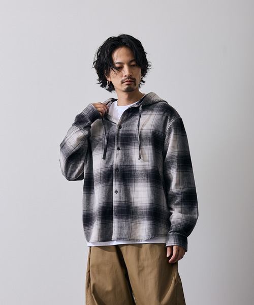 improves（インプローブス）の「チェック柄 シャツパーカー（シャツ/ブラウス・メンズ・ホワイト系/ブラック/ブルー/ベージュ系/ブラウン/ブルー系・MEDIUM/LARGE）」の3枚目の写真