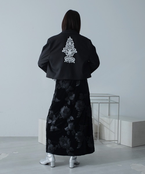 VACANCY（ヴァカンシー）の「花柄ロープ刺繍ナロースカート（スカート・レディース・ホワイト/ブラック・FREE）」の21枚目の写真