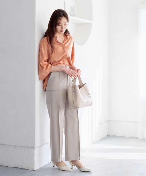 Andemiu(アンデミュウ)の「サイドポケットストレートパンツ640813(その他パンツ・レディース・ブラック/グレイッシュベージュ・SMALL/MEDIUM)」の5枚目の写真