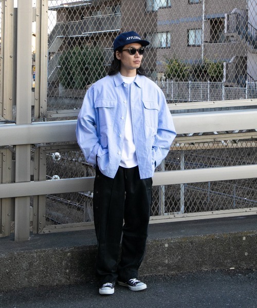 APPLEBUM（アップルバム）の「Urban Military Oxford Jacket（シャツ/ブラウス・メンズ・グレー/ライトブルー/ライトピンク・LARGE/X-LARGE/MEDIUM）」の6枚目の写真