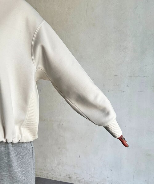 un dix cors（アンディコール）の「軽量ボンディングバルーンプルオーバー（Tシャツ/カットソー・レディース・グレー/アイボリー/サックスブルー/ネイビー・FREE）」の13枚目の写真