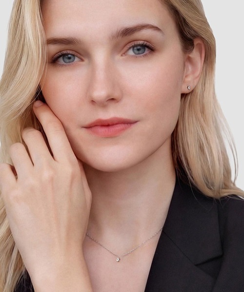 Daniel Wellington(ダニエルウェリントン)の「Mirelle Solitaire Stud Earring ローズゴールド/ゴールド/シルバー(ピアス(両耳用)・レディース・シルバー・ONE SIZE)」の8枚目の写真