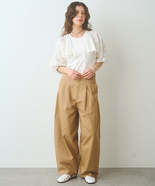 Whim Gazette(ウィムガゼット)の「タックチノパンツ(チノパンツ・レディース・ベージュ・38/36/34)」の3枚目の写真