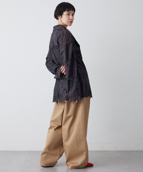 Whim Gazette(ウィムガゼット)の「タックチノパンツ(チノパンツ・レディース・ベージュ・38/36/34)」の16枚目の写真