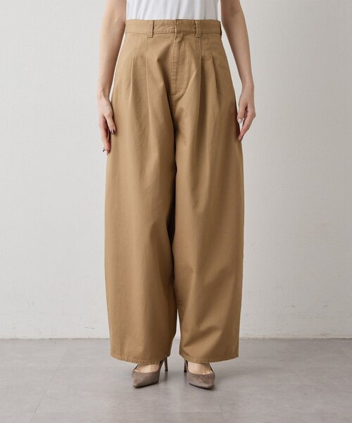 Whim Gazette(ウィムガゼット)の「タックチノパンツ(チノパンツ・レディース・ベージュ・38/36/34)」の18枚目の写真