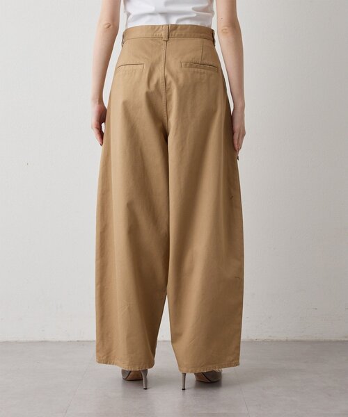 Whim Gazette(ウィムガゼット)の「タックチノパンツ(チノパンツ・レディース・ベージュ・38/36/34)」の20枚目の写真