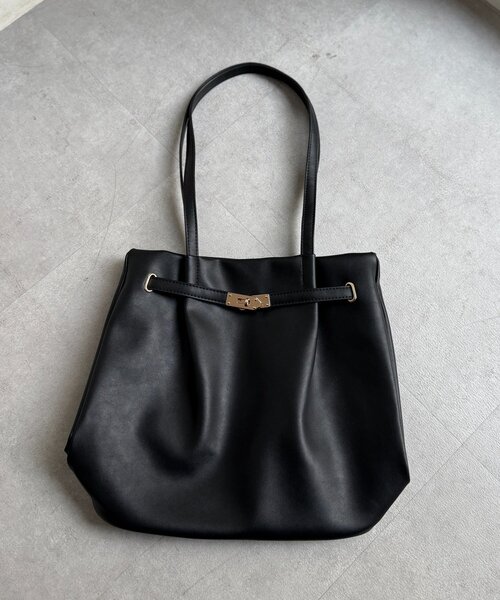 Chez toi（シェトワ）の「合皮グレイスフロントベルトトート（トートバッグ・レディース・アイボリー/ブラック/ベージュ・FREE）」の12枚目の写真