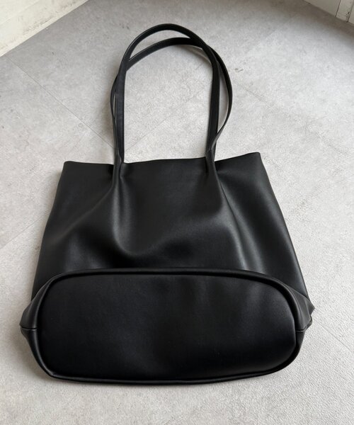 Chez toi（シェトワ）の「合皮グレイスフロントベルトトート（トートバッグ・レディース・アイボリー/ブラック/ベージュ・FREE）」の13枚目の写真