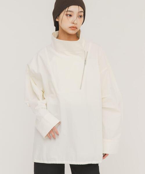 KBF（ケイビーエフ）の「スラントZIPアノラック（その他アウター・レディース・ボルドー/アイボリー・ONE）」の4枚目の写真