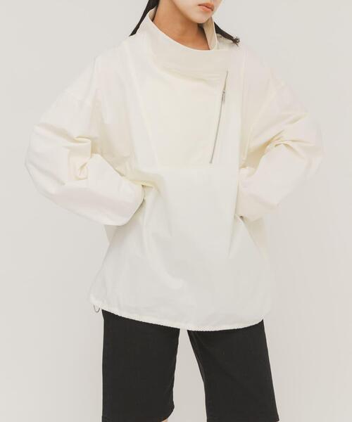 KBF（ケイビーエフ）の「スラントZIPアノラック（その他アウター・レディース・ボルドー/アイボリー・ONE）」の6枚目の写真