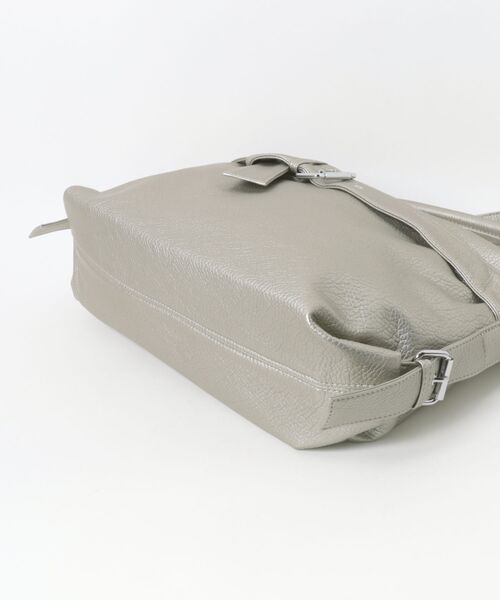 Never mind the XU / Chikashitsu+（ネバーマインド ザ エックスユー / チカシツプラス）の「【nmtc+】2way belt vintage shoulder Bag / 【エヌエムティーシープラス】ツーウェイベルトビンテージショルダーバッグ（ショルダーバッグ・メンズ・ブラック/ホワイト/ブラック系その他/シルバー・ONE SIZE）」の17枚目の写真