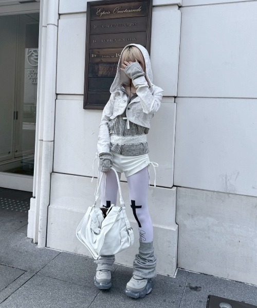 Never mind the XU / Chikashitsu+（ネバーマインド ザ エックスユー / チカシツプラス）の「【nmtc+】2way belt vintage shoulder Bag / 【エヌエムティーシープラス】ツーウェイベルトビンテージショルダーバッグ（ショルダーバッグ・メンズ・ブラック/ホワイト/ブラック系その他/シルバー・ONE SIZE）」の22枚目の写真