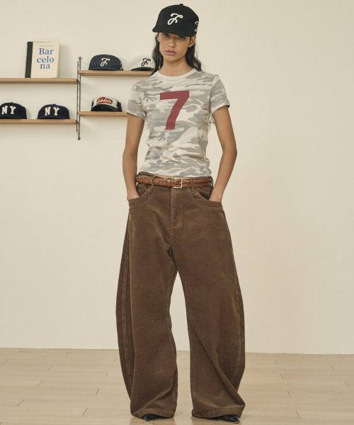 TAKEASY（テイクイージー）の「コーデュロイカーブドJパンツ（ブラウン）（その他パンツ・メンズ・その他・SMALL/MEDIUM/LARGE/X-LARGE）」の4枚目の写真