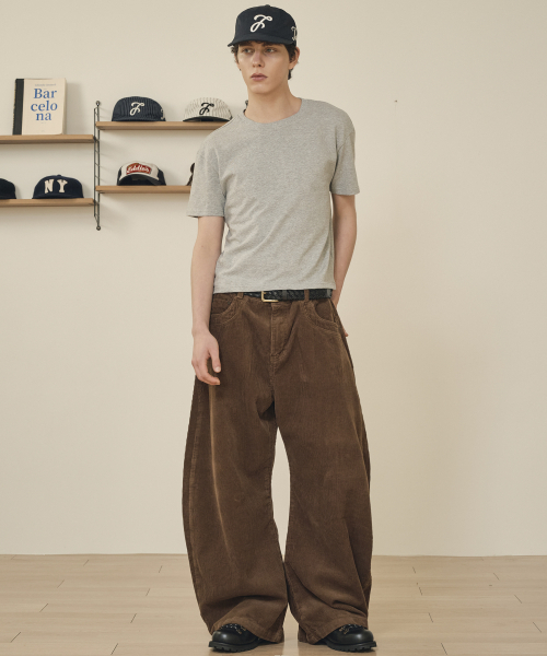 TAKEASY（テイクイージー）の「コーデュロイカーブドJパンツ（ブラウン）（その他パンツ・メンズ・その他・SMALL/MEDIUM/LARGE/X-LARGE）」の6枚目の写真