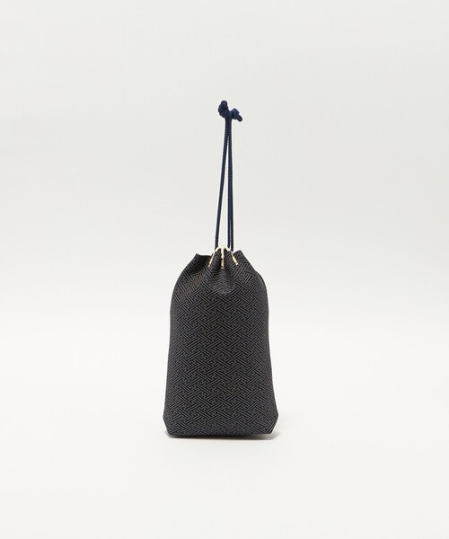 UNITED ARROWS（ユナイテッドアローズ）の「＜印傳屋上原勇七＞合切袋M/紗綾形（ショルダーバッグ・メンズ・その他1・FREE）」の2枚目の写真