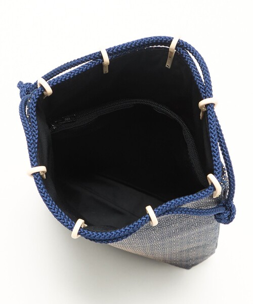 UNITED ARROWS（ユナイテッドアローズ）の「＜印傳屋上原勇七＞合切袋M/紗綾形（ショルダーバッグ・メンズ・その他1・FREE）」の8枚目の写真