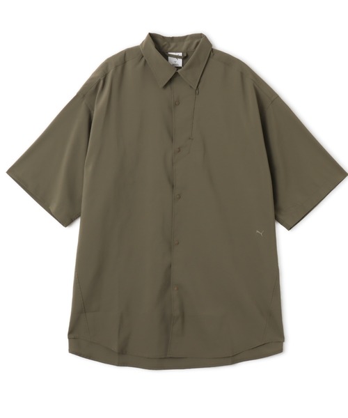 PUMA（プーマ）の「PUMA OVERSIZED SS SHIRT / プーマ ユニセックス オーバーサイズド ショートスリーブ シャツ（シャツ/ブラウス・メンズ・ブラック/グリーン/ベージュ・XL/L/M/S）」の3枚目の写真