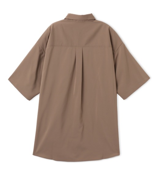 PUMA（プーマ）の「PUMA OVERSIZED SS SHIRT / プーマ ユニセックス オーバーサイズド ショートスリーブ シャツ（シャツ/ブラウス・メンズ・ブラック/グリーン/ベージュ・XL/L/M/S）」の13枚目の写真