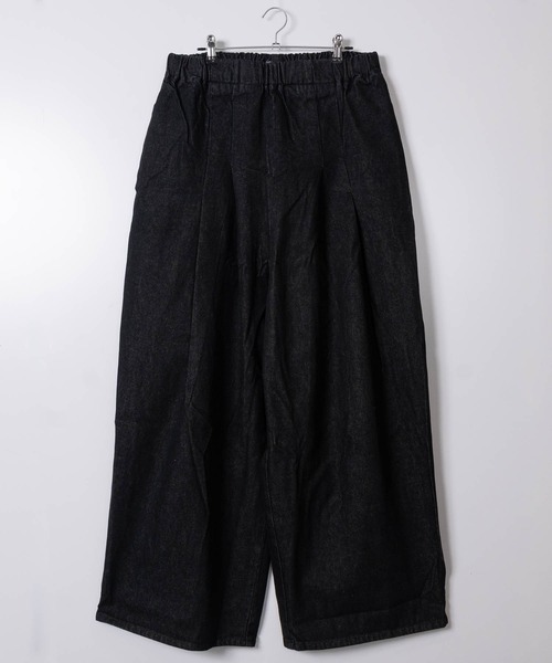 JOHN'S CLOSET（ジョンズクローゼット）の「【50】2タックスーパーワイドイージーデニムパンツ（デニムパンツ・メンズ・ブラック系その他/ワンウォッシュ/ブラック/ブルー系その他2/キナリ・FREE）」の2枚目の写真