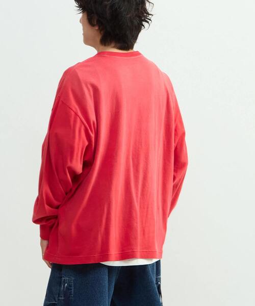 CONVERSE TOKYO(コンバーストウキョウ)の「PIGMENT DYED PATCH LONGSLEEVE TEE(Tシャツ/カットソー・レディース・レッド/ホワイト/ブラック・SMALL/MEDIUM)」の12枚目の写真
