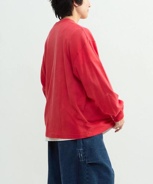 CONVERSE TOKYO(コンバーストウキョウ)の「PIGMENT DYED PATCH LONGSLEEVE TEE(Tシャツ/カットソー・レディース・レッド/ホワイト/ブラック・SMALL/MEDIUM)」の14枚目の写真