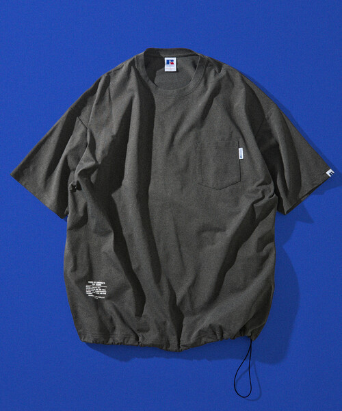 Russell Athletic（ラッセルアスレティック）の「限定展開 RUSSEL ATHLETIC×FREAK'S STORE/ラッセルアスレティック 別注 ビッグシルエット ヘムコード ポケットTシャツ / 吸湿速乾（Tシャツ/カットソー・メンズ・スミクロ/ホワイト/ネイビー/ブラック/グレイッシュベージュ・MEDIUM/SMALL/LARGE）」の6枚目の写真