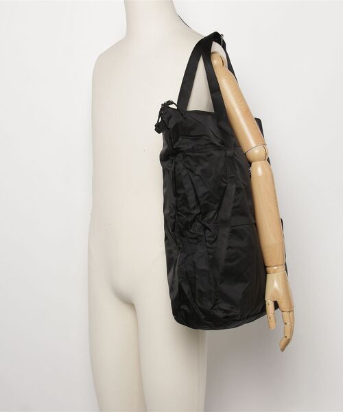 karrimor（カリマー）の「mars tote 30（ショルダーバッグ・メンズ・ブラック/ライトグレー系/ネイビー/ミント・FREE）」の9枚目の写真