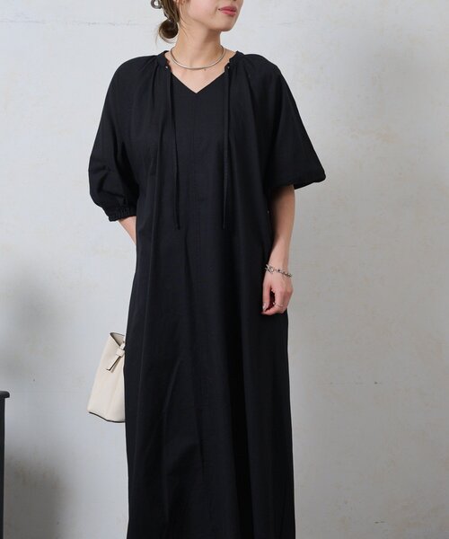 Jena espace merveilleux（ジェナ　エスパスメルヴェイユ）の「キーネックリネンワンピ（ワンピース・レディース・ブラック/ブルー/オフホワイト・FREE）」の2枚目の写真