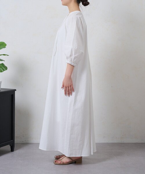 Jena espace merveilleux（ジェナ　エスパスメルヴェイユ）の「キーネックリネンワンピ（ワンピース・レディース・ブラック/ブルー/オフホワイト・FREE）」の12枚目の写真