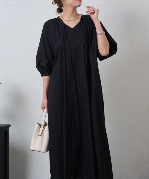 Jena espace merveilleux（ジェナ　エスパスメルヴェイユ）の「キーネックリネンワンピ（ワンピース・レディース・ブラック/ブルー/オフホワイト・FREE）」の20枚目の写真